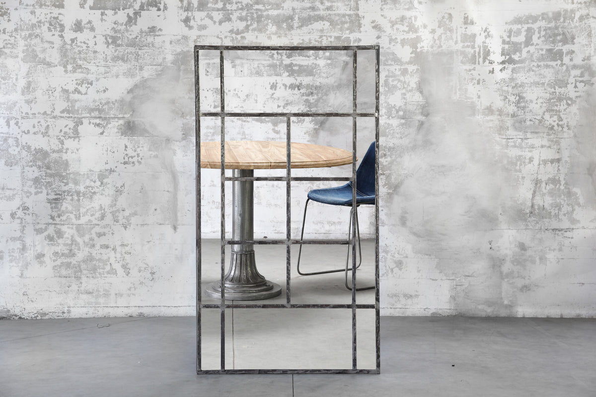 Miror "Lodge" - Dimension : 158x88x2cm- Matter : métal- Finition : brossé — The Hampton Home Shop